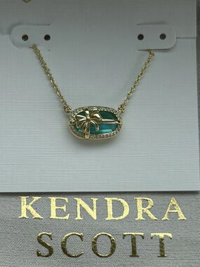 Kendra Scot Green Pendant Necklace